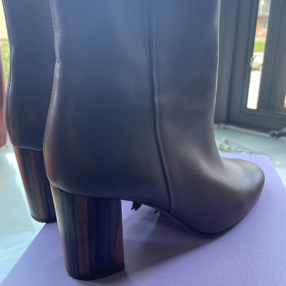 Bobbies 42 Camel Boots, - Picture 2 of 4